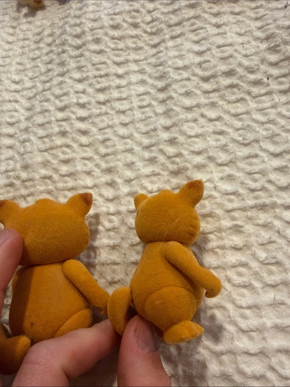 Woodzeez Small Orange Flocked Fox Figurines